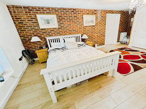 Photo 5- click for photo gallery